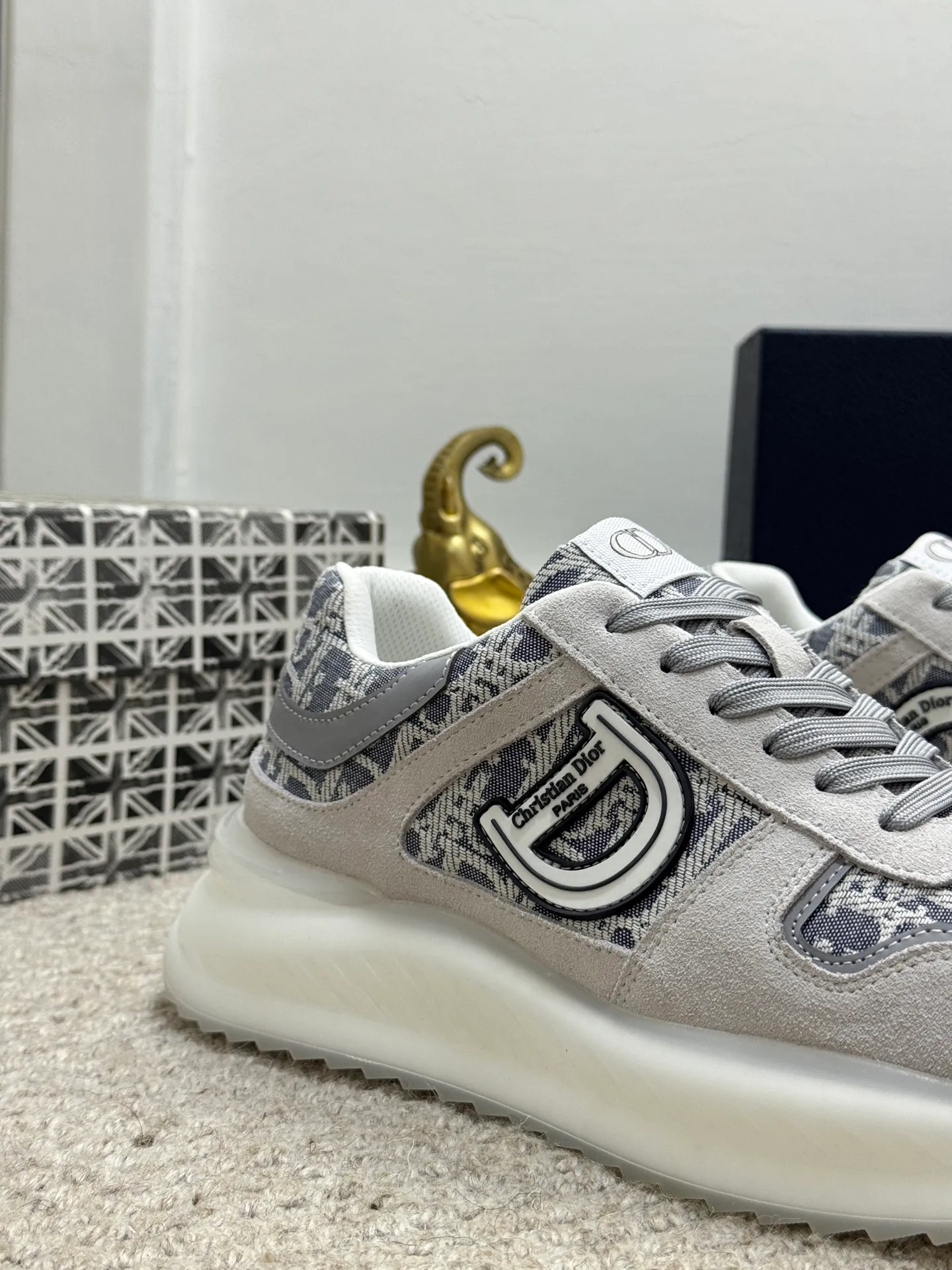 Men's men's shoes 💰440 [New model] 🐞🐞Top original - Dior 🆕 Low-top B02 casual sports shoes, carefully made of first-layer cowhide with canvas, comfortable and breathable ~ rubber soles, enhance style. Fashionable and versatile, it can complement any look. Featuring an exquisite design that is uniquely dynamic and modern, this shoe is part of Dior's legacy and embodies modern elegance. Size: 38-44 (45 customized